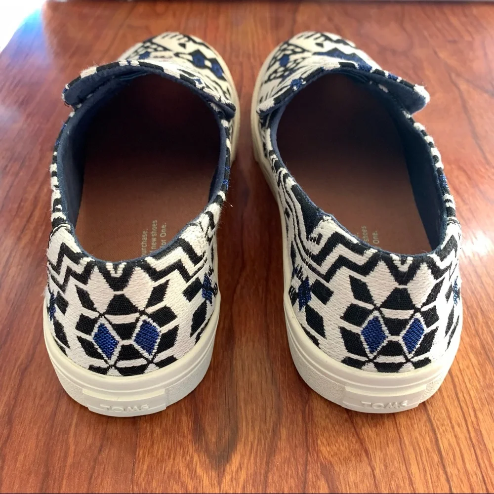 NWOT TOMS Sunset Stellar Blue Metallic Jacquard Embroidered Shoes - Sz  6 - Picture 8 of 10